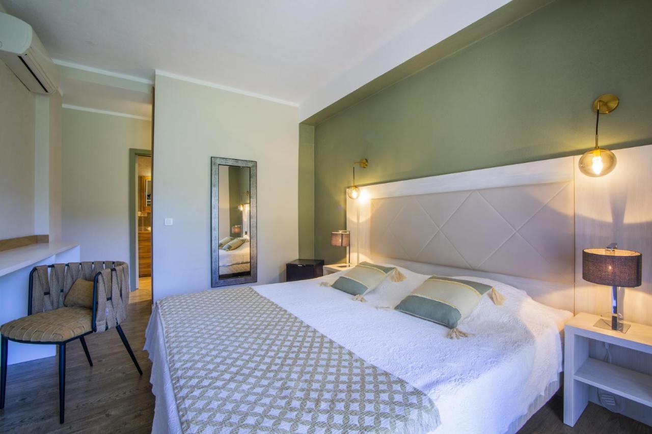 Hotel Du Pont De L'Oso Lecci Εξωτερικό φωτογραφία
